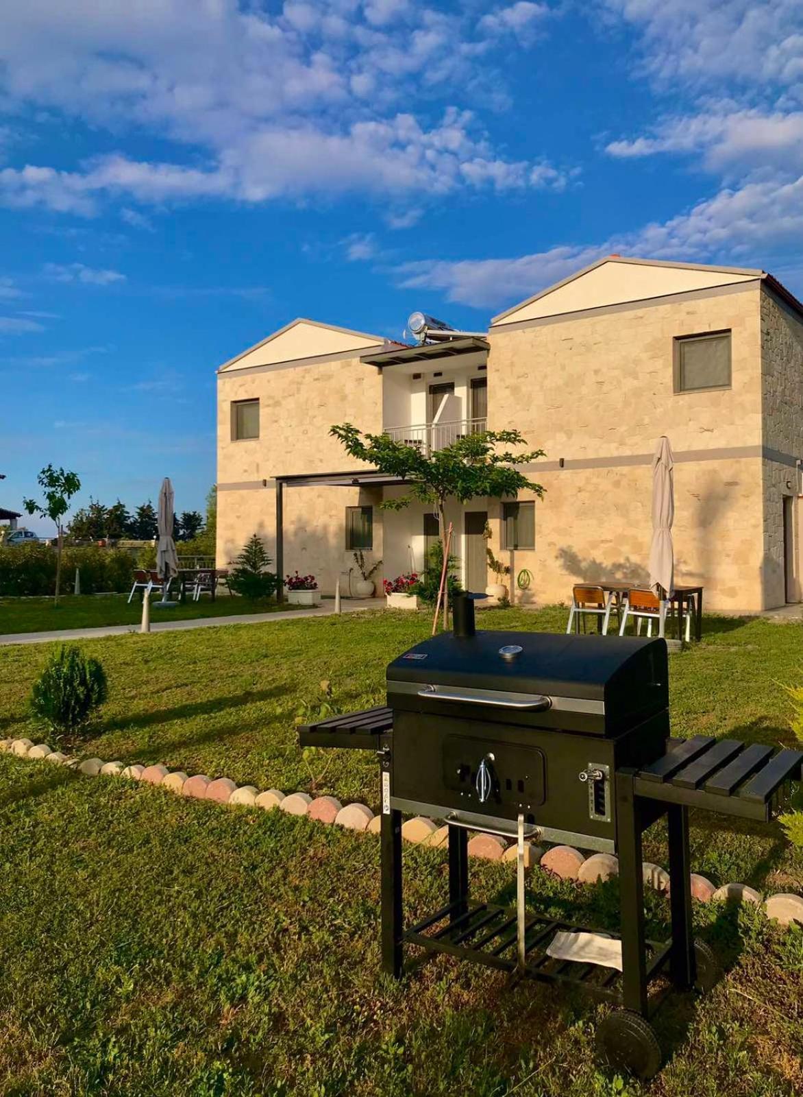 Delight House'S Hotel Afytos Exterior photo